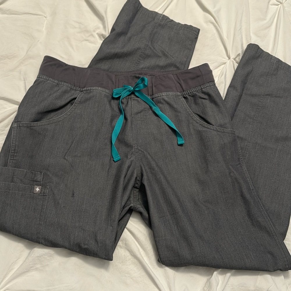 FIGS graphite Kade scrub pants